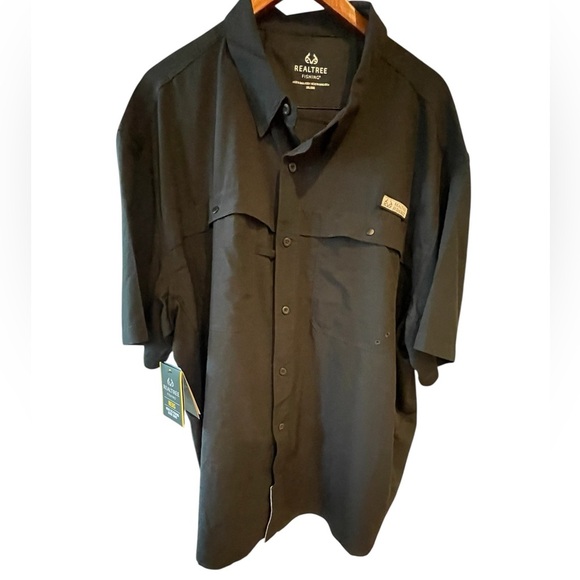 🎣🖤NWT Realtree Black Fishing Guide Shirt size 2XL. So many details on this shirt - Picture 2 of 15